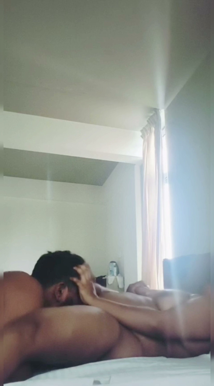 Mallucouple69: Soția malaieziană țipând tare