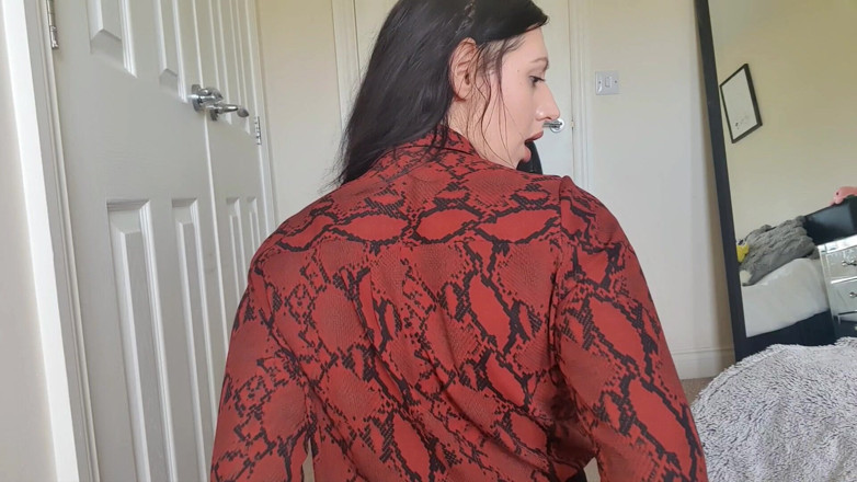 Tattooed Temptress: Anální šukání šéfa