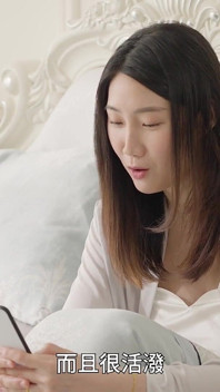 Asiatische milf fickte mit Doktor und ließ ihn Milch probieren.