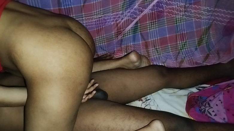 Deshi women: Adik tiri saya Akhirnya Bersetuju Untuk Seks Dubur