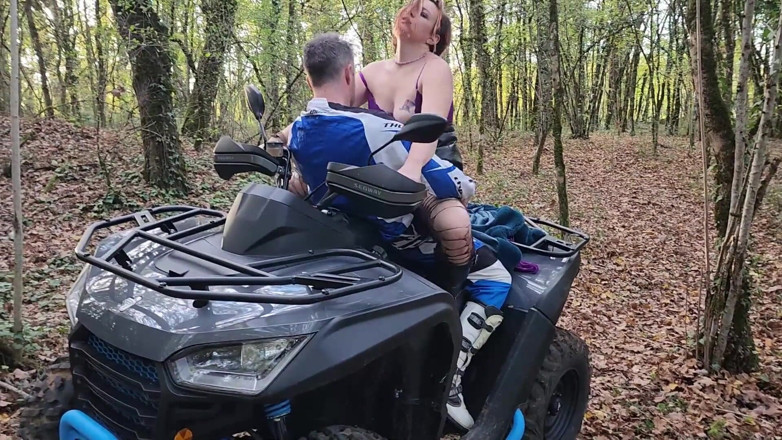 Sexymarghot: Threesome exhibition with a guy in an atv who loved...