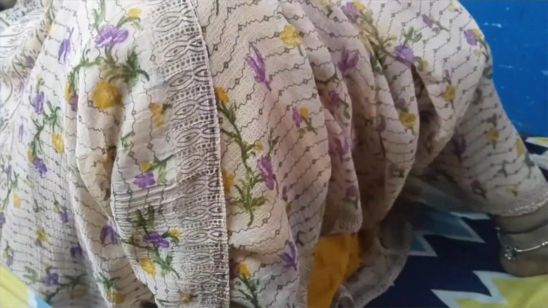 Divya X: Village Stepaunty Fucked Hard in Saree