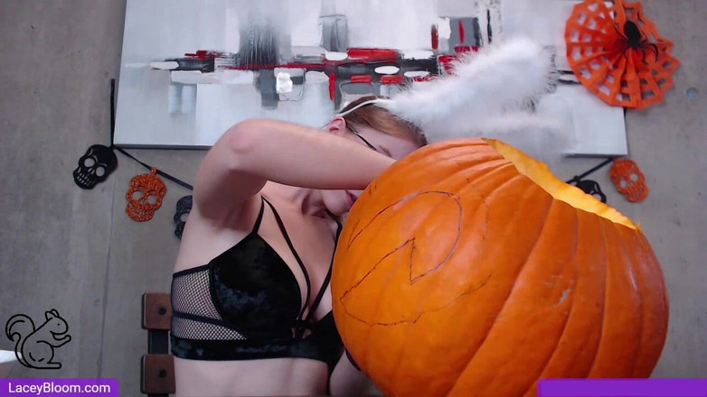 Lacey Bloom: Show ao vivo, escultura de abóbora 2611