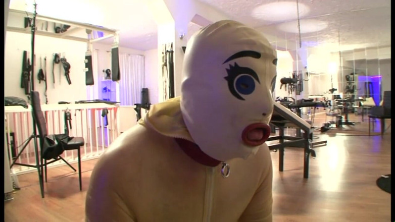 Absolute BDSM films - The original: 大胸部羞辱小阴茎惩罚