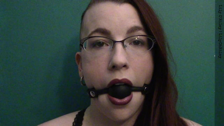 Lily O'Riley: Ballgag Staring