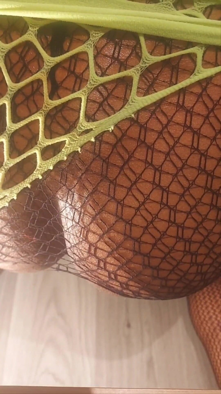 Milah CrossxxX: WICHsanleitung, dirtytalk in französischem domina-training, schöne arsch nahaufnahme, Sissy gehorcht!