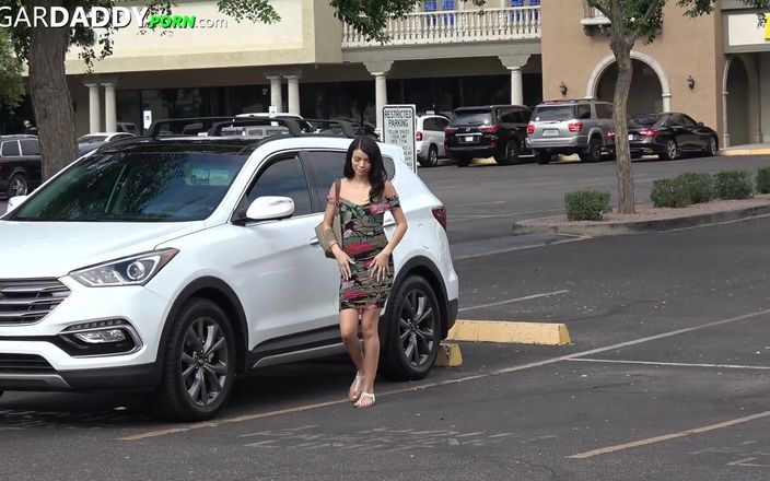Sugar Daddy Porn: Rating: 7/10 Natasha diamond può avermi solo scopato per soldi