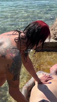 Shemale Mistress Naomiperv Is Playing Publicly with Her Slave Paul