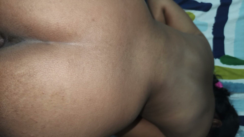 Indian innocent wife: Fată Indiană Telugu Nu Este Interesată, așa Că Este Lacrimi...