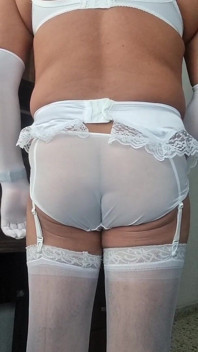 Modelování Mé Sexy Svatební Prádlo S Malými Klitorisem