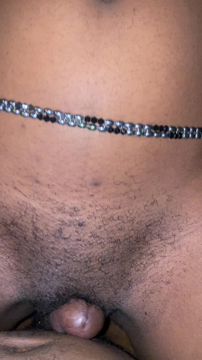 DivaHouz: Sexy Hot African Ebony Browngurl234 Grinds Big Clit and Cresmy...