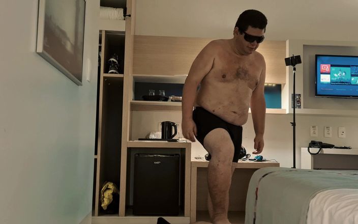 Combat and fetish: Cop Heavyhitterboxer: Otel odasında şehvetli hakimiyet