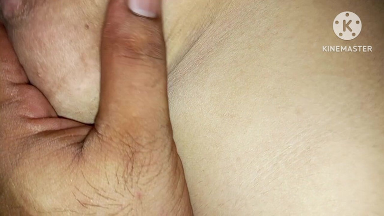 Lubnawife: Lahore manželka má sex s přítelem ve svém pokoji