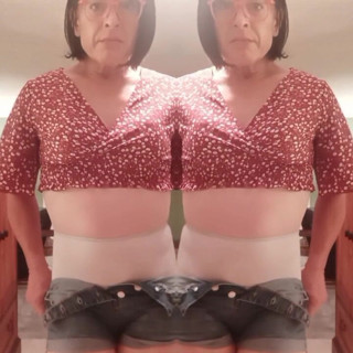 Leopard doggy productions: Tranny stripping