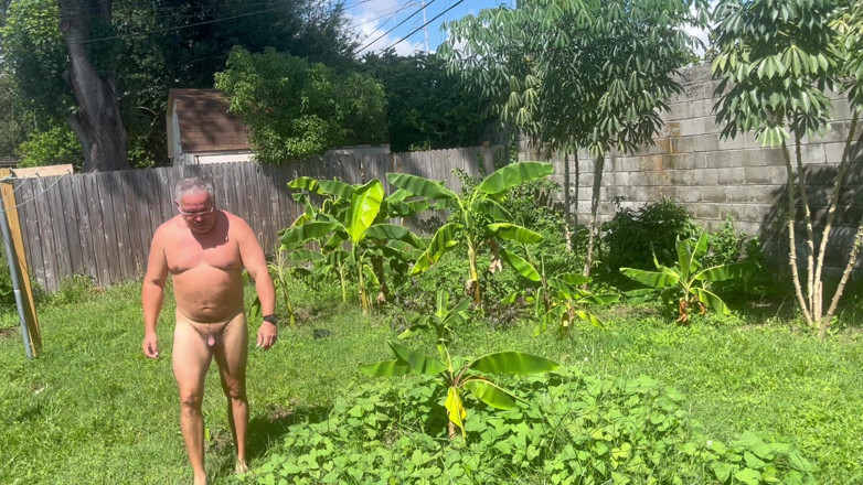 ragil01: Nude in the Back Yard