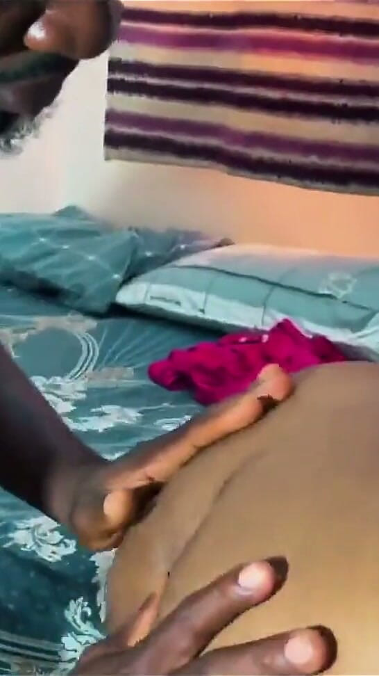 Masckedclub: usne mera phon chura liya, aur apni bari gand chudaee...
