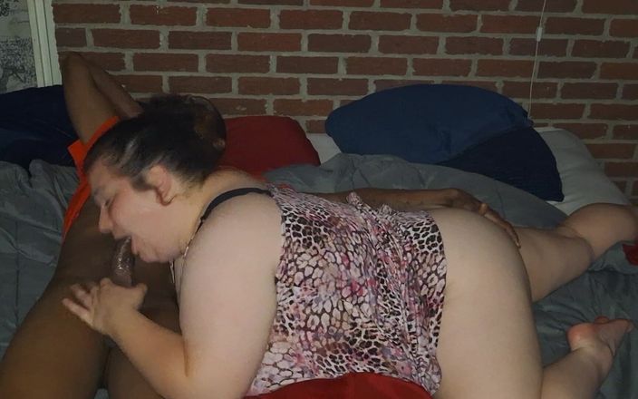 Sloppylynn: Así que sintiendo cómo bbc embistió su garganta un conejito...