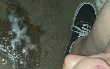 Jennysparkless: 在浴室里做一个肮脏的荡妇