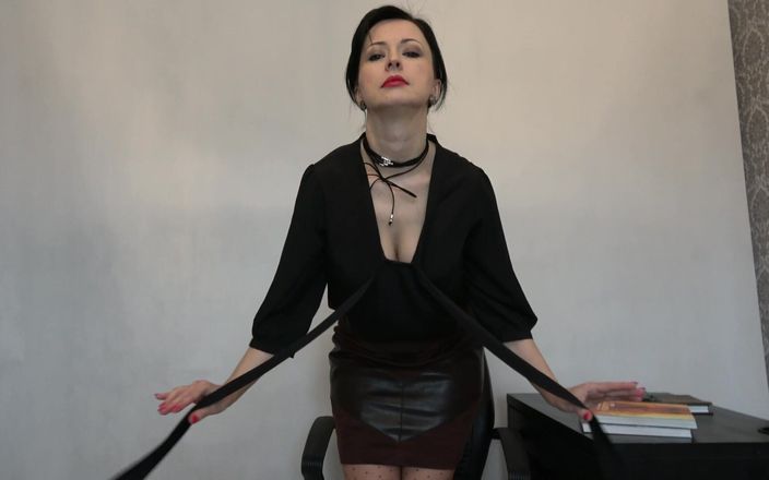 Wanilianna: Naughty, Stockinged Secretary