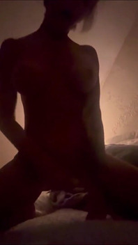 Sexivix Rubs One Out Tylko dla Ciebie XXX