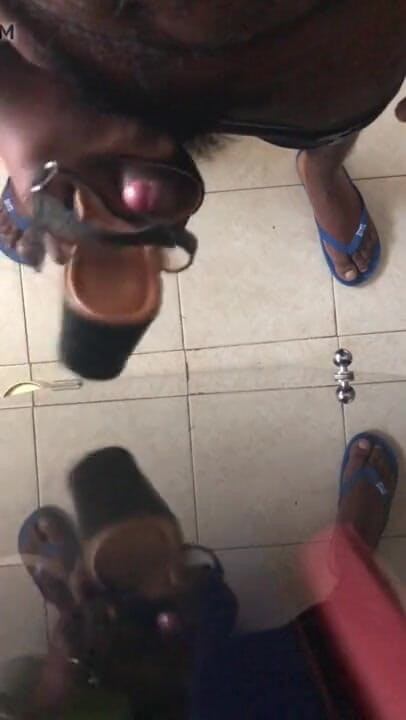 Sexy sereppu: Akka sandals