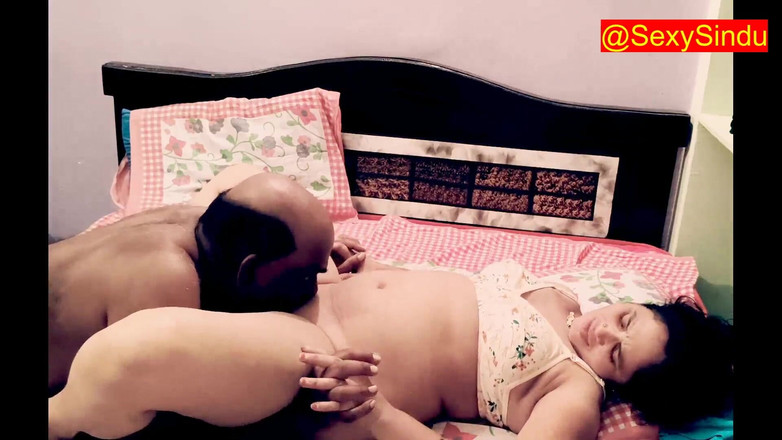 Sexy sindu: Jihoindická sexy tetička sex video s Hot Saree