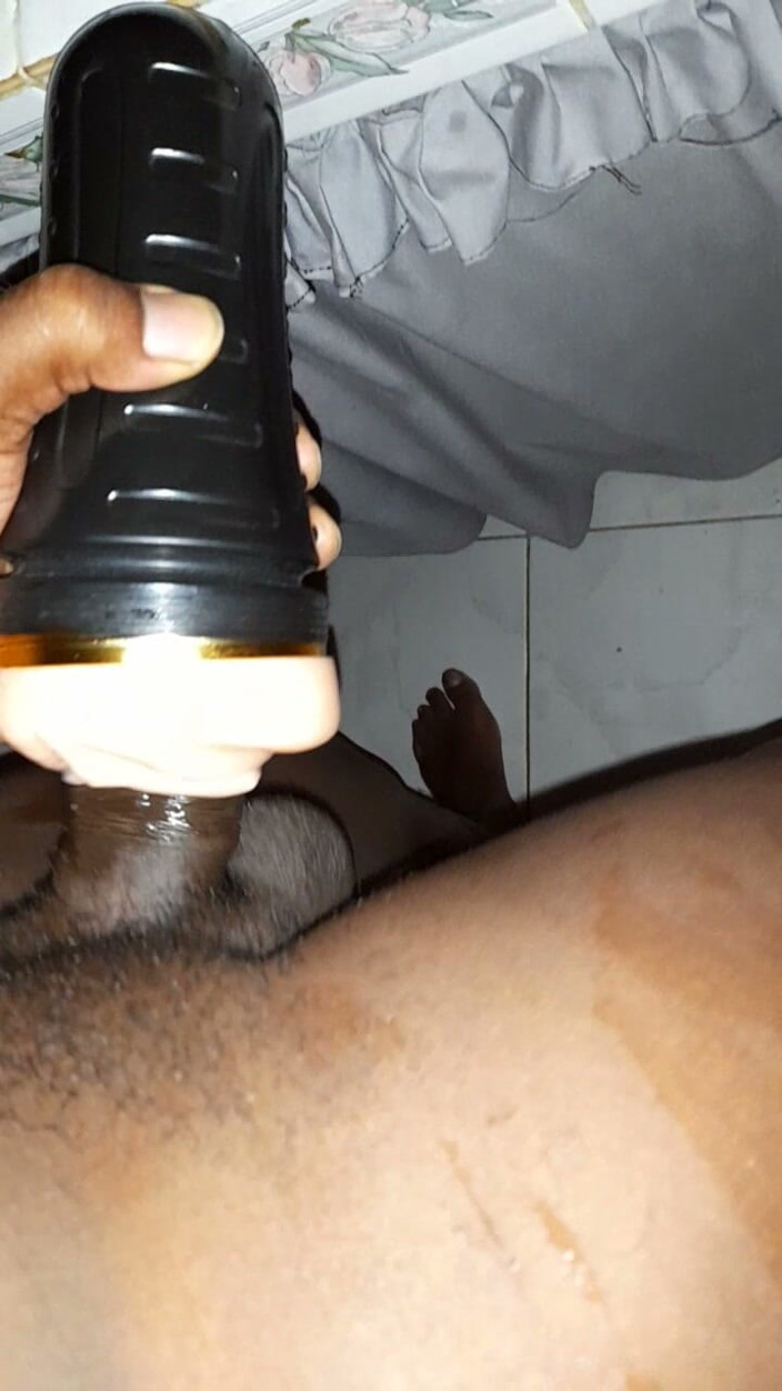 Islandvibes69: Jerking off S12 Ep10