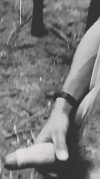 Berühmter Influencer Ejakuliert Im Wald (es Geht Schief!)