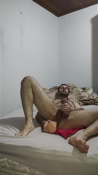 J’adore sentir mon plus gros jouet atteindre mon ventre, peut faire ça toute la journée hehe