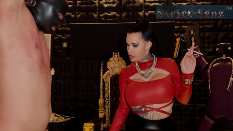 Strict Senz: Popielniczka Miss Alessa Milano po ubiciu