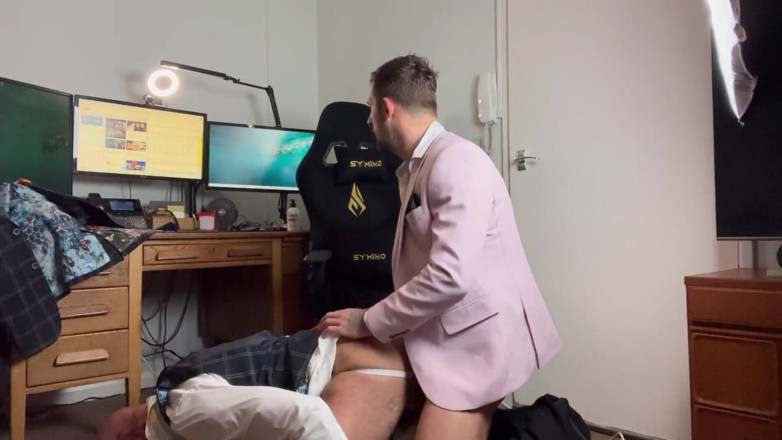 Zach Elliott: Office Promotion: Taking It From the Boss
