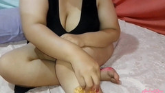 moonx: Watch the Slut Qamar Sweeten Her Pussy and Then Get...