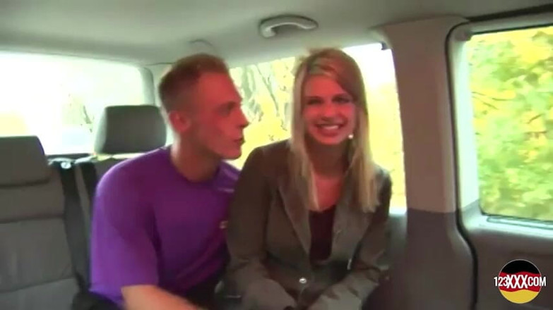 123XXX - 100% Amateurs: Blonde Teen Prefers Nasty Fingering Before Hardcore Action