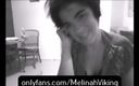 Melinah Viking: 经典的黑白摄像头玩