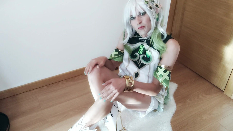 Leona Incubo: Nahida Cosplayeuse Chevauche Un Gode Jusqu’à Ce Qu’elle Jouisse