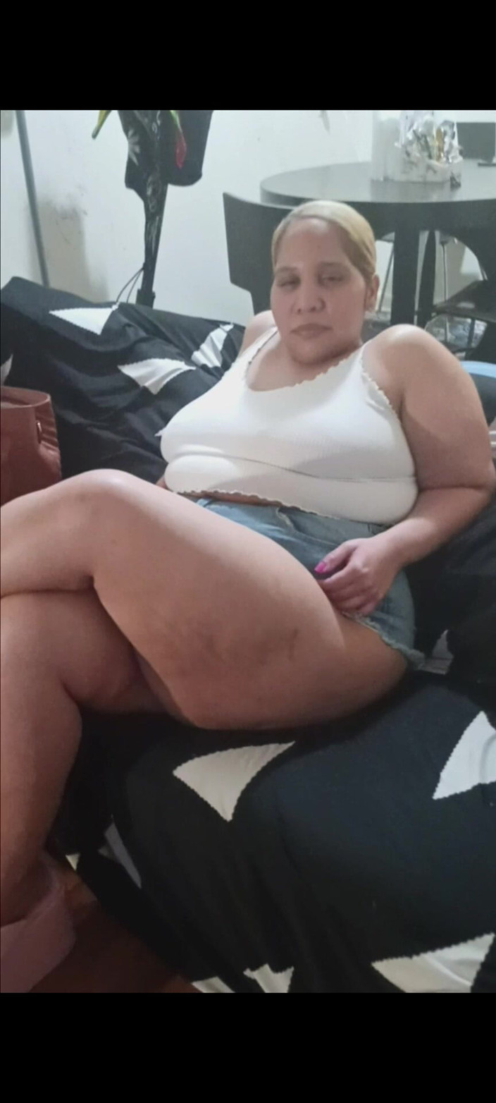 PutiLing: Vintage Boricua Leg Tease Compilation Femdom Mistress Dirty Talk Audio