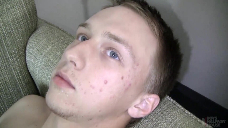 Boys half-way house: Satu kesalahan dalam pantat