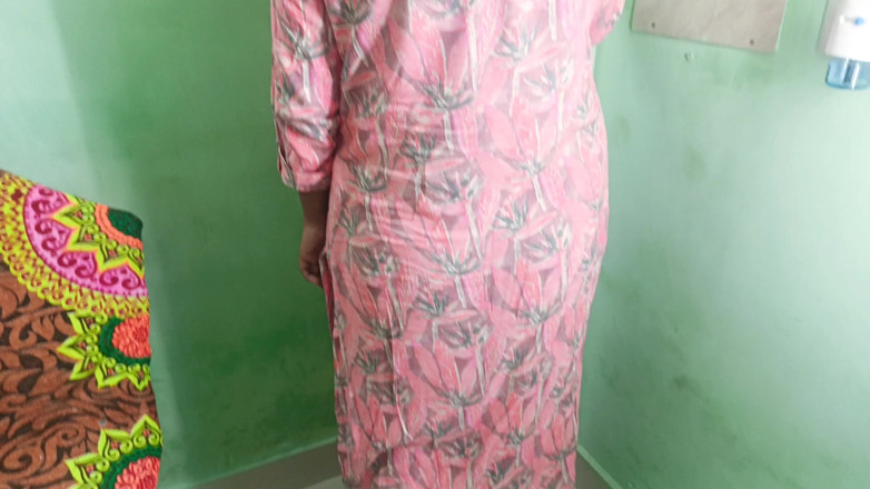 Laxi ammu: Sexy romantika virální video vysokoškolačky