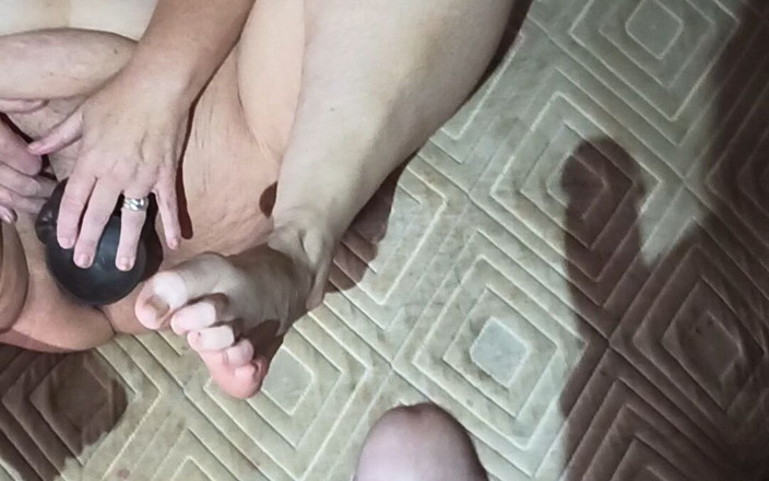 HerculesnVENUS: Caught Masterbating Here's Comes Big Poppa