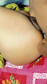 Desi village ragazza indiana ragazza indiana dolorosa scopata di culo con audio hindi
