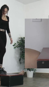 Orgasme hamba di bawah kasut platform Puan Cleo