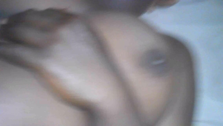 Oladi plenty tv: क्या आपने बड़े स्तनों वाली लड़की को ले जाते हुए देखा है