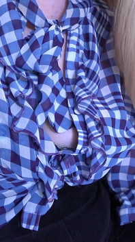 Ajudys - la tua padrona di casa tettona lucy Gresty succhia il tuo cazzo punto di vista