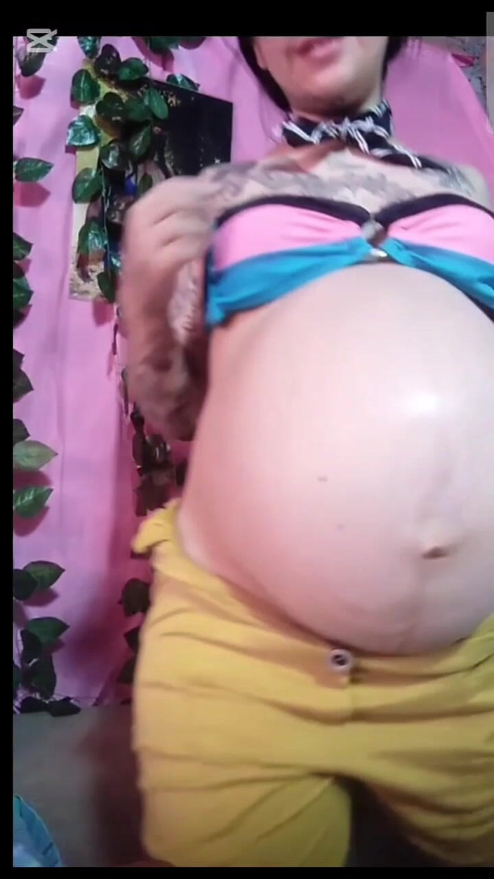 Dalyla: Giant Belly