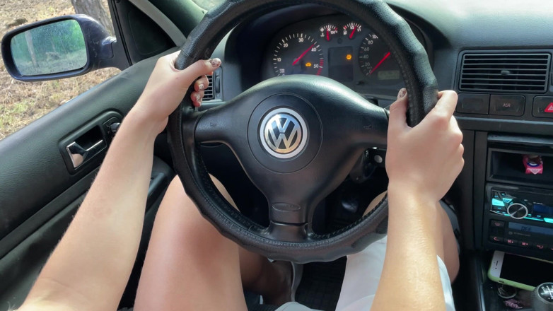 HotPrincessUA: Menyingkirkan lelakinya ke klimaks pecahan kereta sebenar!