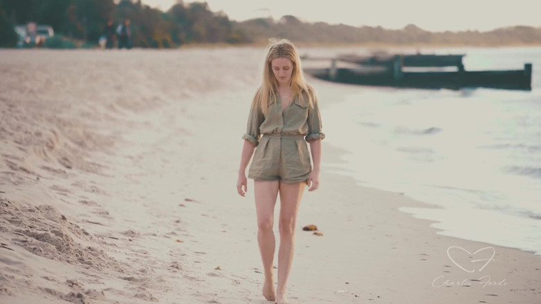 CharlieForde: Bleknar med Charlie Forde, Olive Gee
