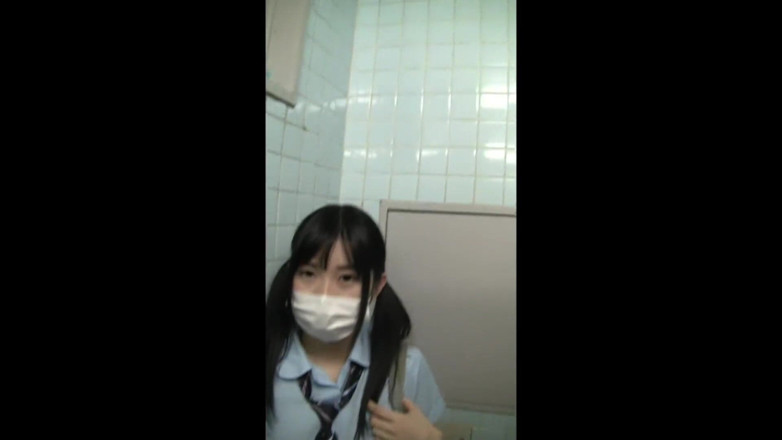 Raptor Inc: Just don't show my face! The schxxlgirl and her blowjob...