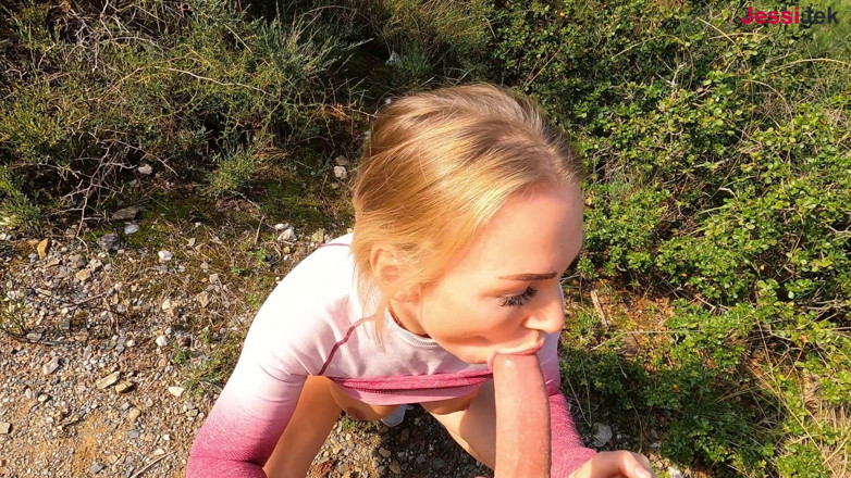 JessiJek: Lo sconosciuto viene due volte nella ragazza ciclista ruvida anale...