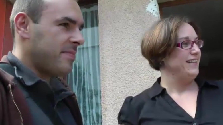 Paris Jango: Die Pummelige Wird Von Zwei Typen Aus Der Stadt in...