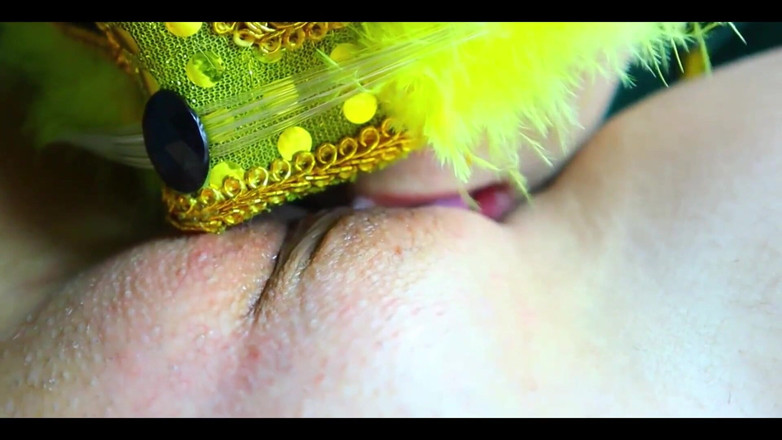 New241New: ノン・ニューの膣を舐めて彼女が噴き出すクリップ new241new